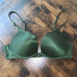 Victoria’s Secret Bombshell Bra